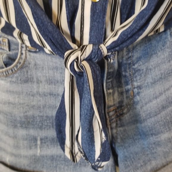 Ivy Rose Striped Button Up Tank w/ Tie - Picture 3 of 6